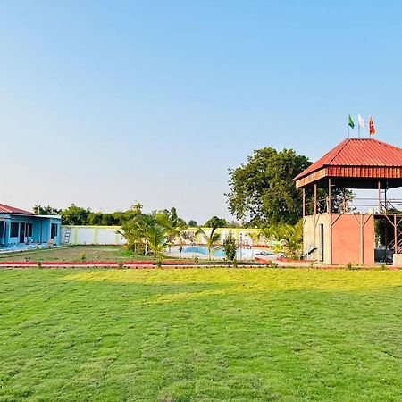 Vrundavan Home Stay And Village Resort Kevadia Exterior photo