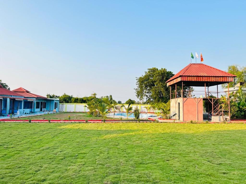 Vrundavan Home Stay And Village Resort Kevadia Exterior photo
